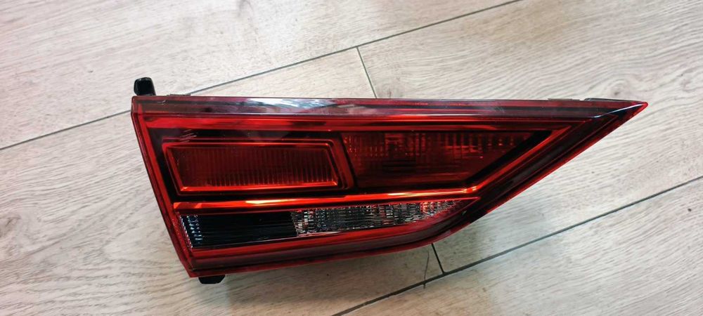 Ліхтар задній лівий Audi A3 8V Седан Рестайл 8V5945075 Стоп в кришку ляду