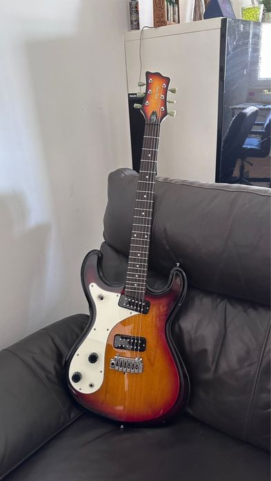 Guitarras Esqueedinas a Venda