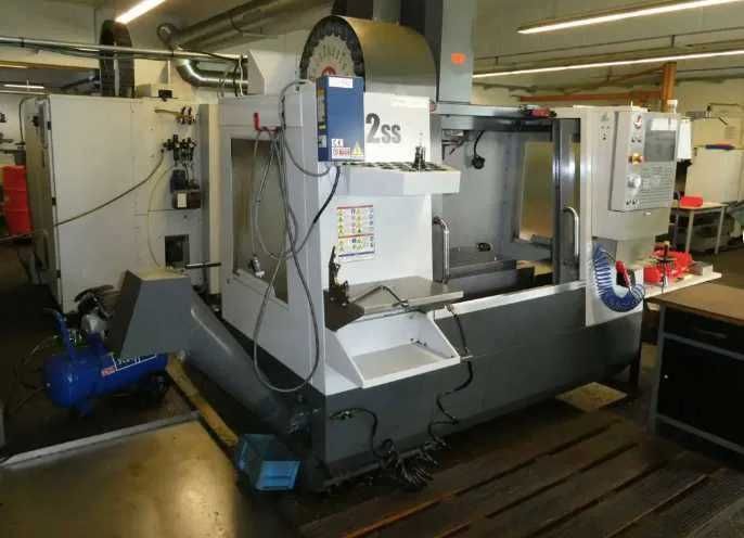 Фрезерний верстат з ЧПК HAAS модель VF2SS б/у