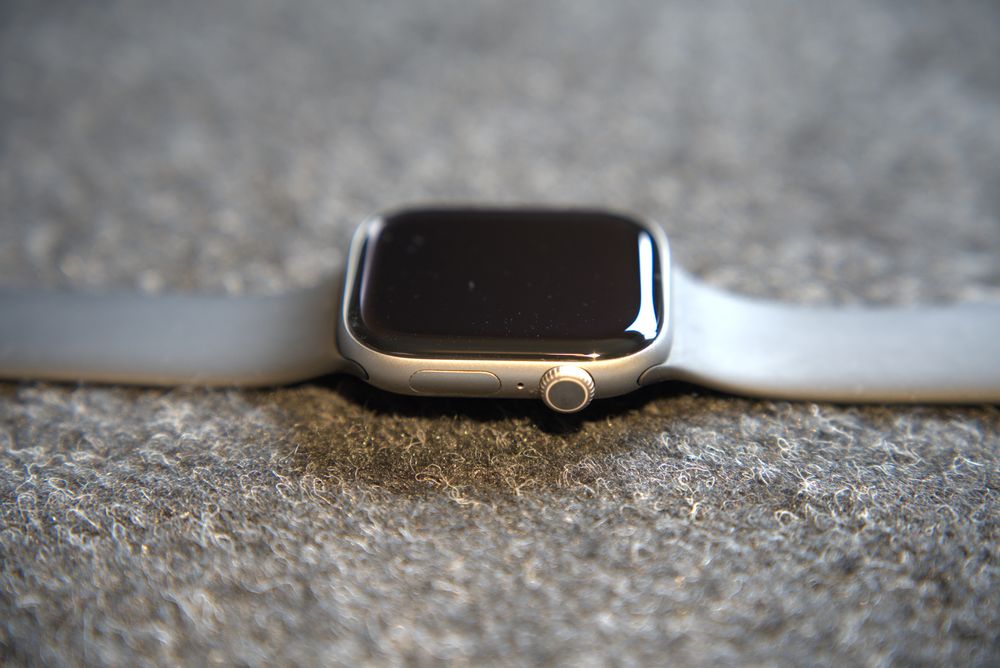 Apple Watch 11, 46mm, Space Gray, Cellular