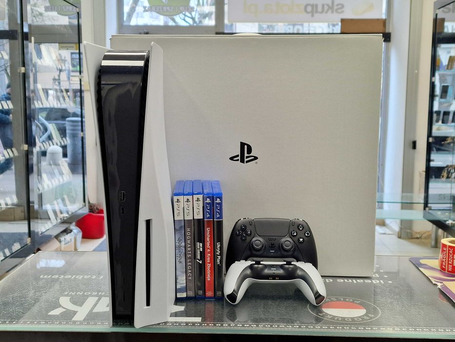 Playstation 5 z napędem 825GB/2xpad/oryginalna stacja ładująca+5 gier