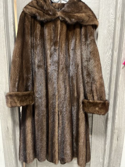 Продається натуральна норкова шуба