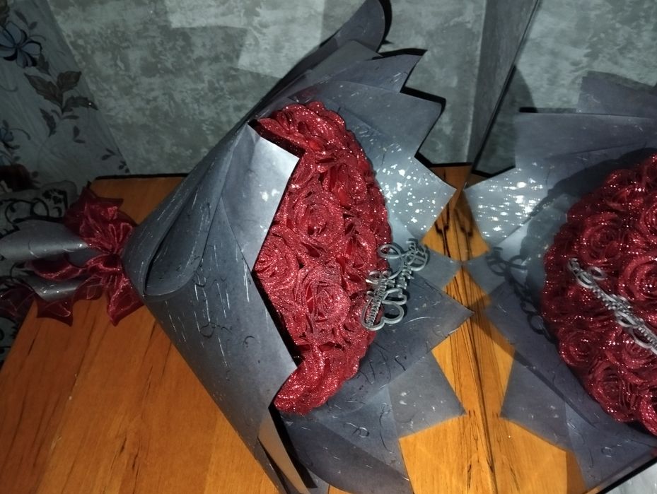 Виготовляю букети з атласних стрічок на замовлення)