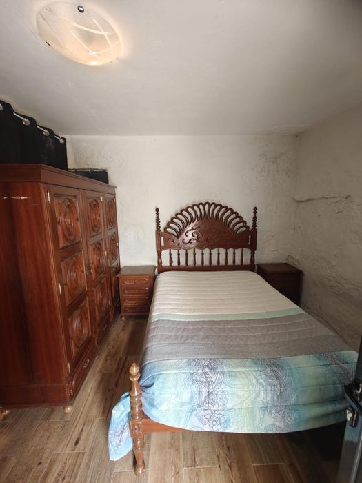 Quarto completo (madeira mogno)