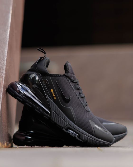 Nike Air Max 270 Gore-Tex Triple Black