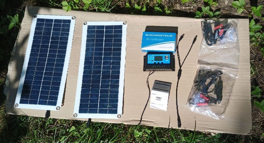 Сонячні панелі для зарядки акутора 12v