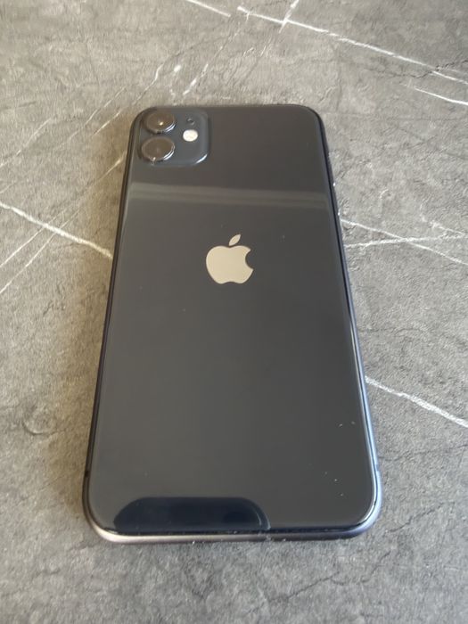 Продам Айфон 11 64 ГБ