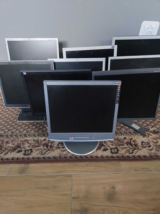 Monitory 17 cali zestaw