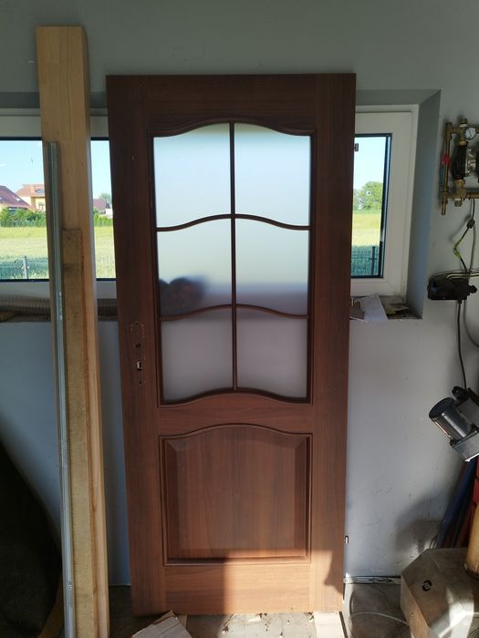 drzwi porta  4 szt z futrynami  jak nowe