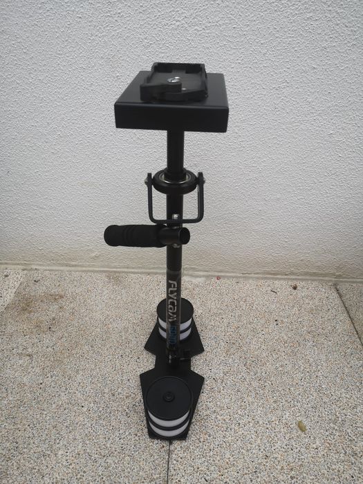Estabilizador Flycam FLCM-5000 Q com saco e Arm Brace – NOVO, utilizado apenas uma vez