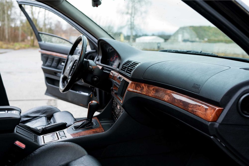 BMW Seria 5 e39 V8 1997