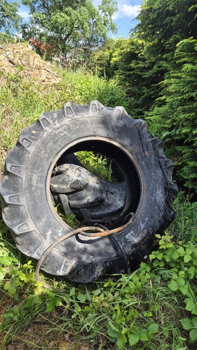 Opony 2 sztuki sprawne SEHA 14.9-24 KNK50