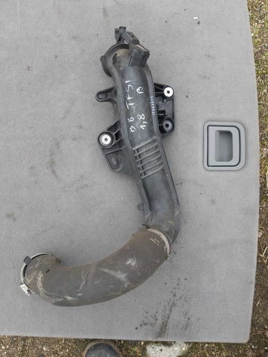 Audi A4 B8 Kombi 1.8 TFSI rura intercoolera