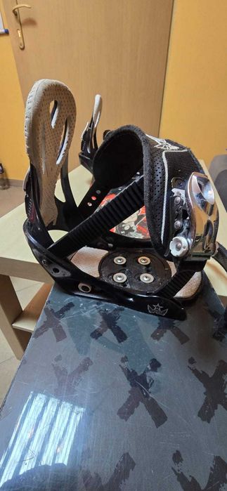 Deska Snowbord + BUTY 42 EU , STAN bdb