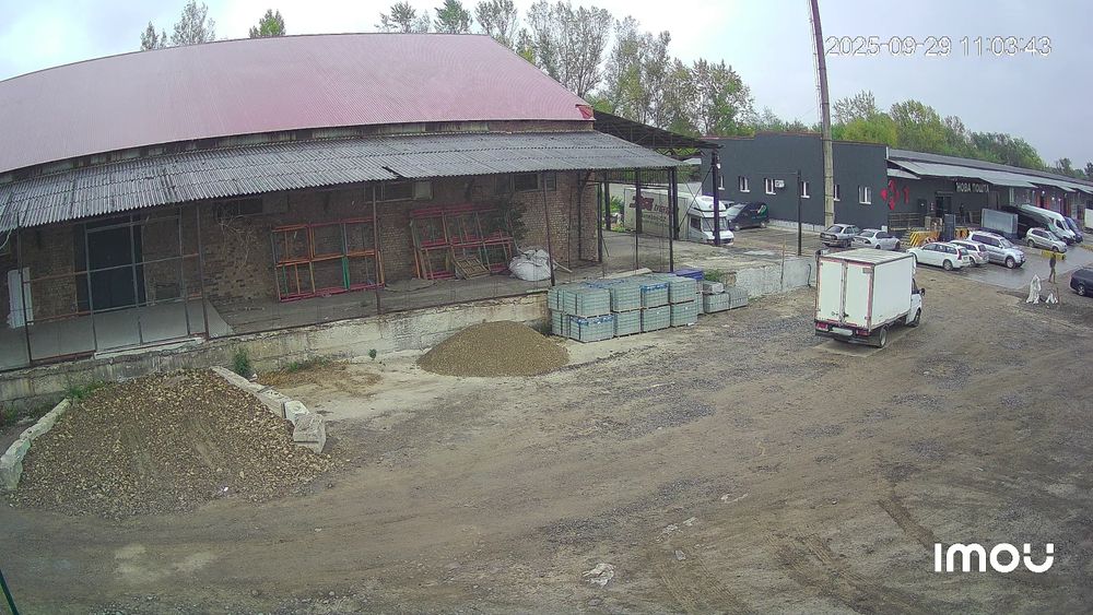 Продаж комерційного приміщення складу площею 2100м.кв