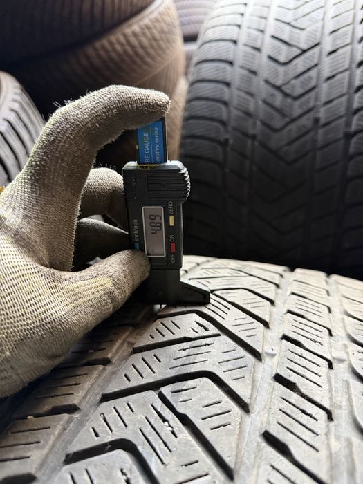 325/35/22+285/40/22 Pirelli