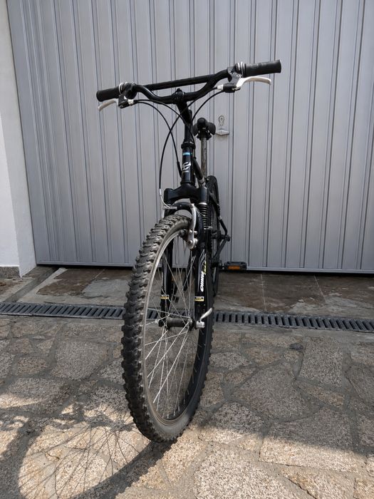 Bicicleta BTT Rockrider 26” – Shimano – Suspensão – Bom estado