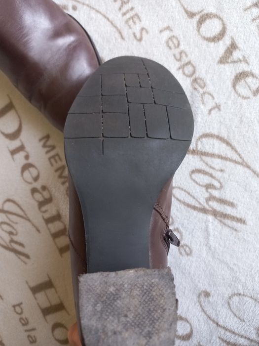 Brązowe damskie skórzane botki