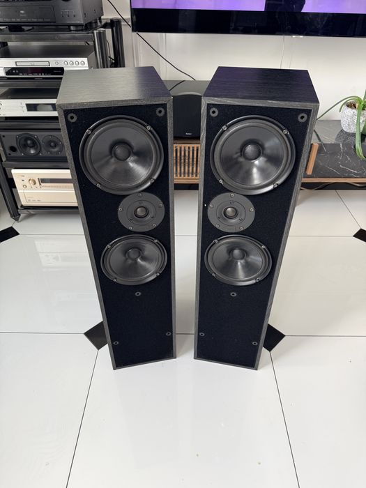 Dali 104 kolumny podłogowe Hi-Fi para Black Ash