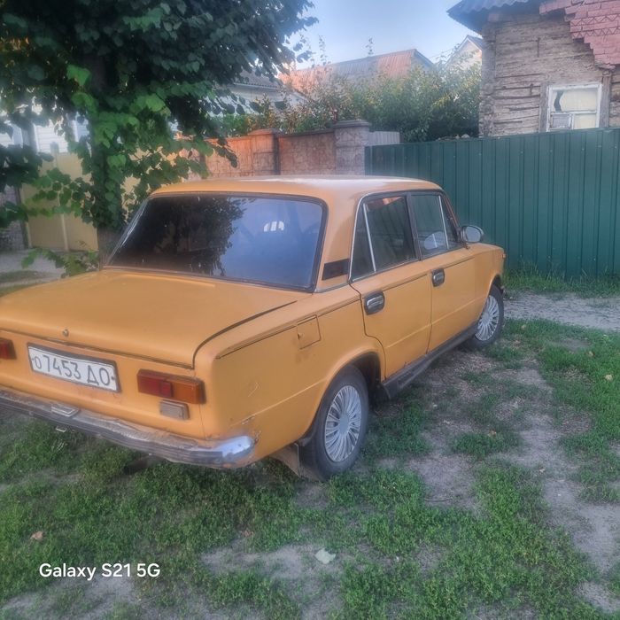 Продам ваз 21011