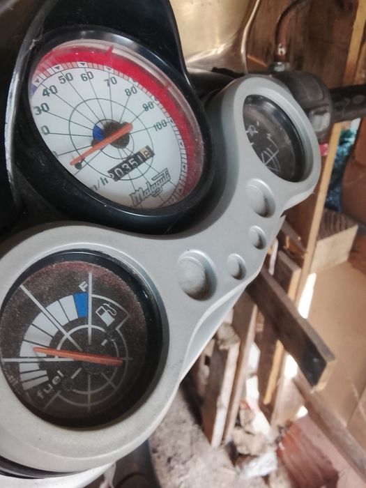 Mota 50 a trabalhar