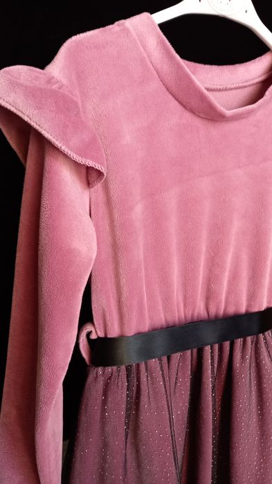 Vestido rosa e preto