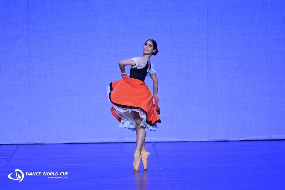 Figurino de Ballet Clássico (feminino) - Paquita Variation
