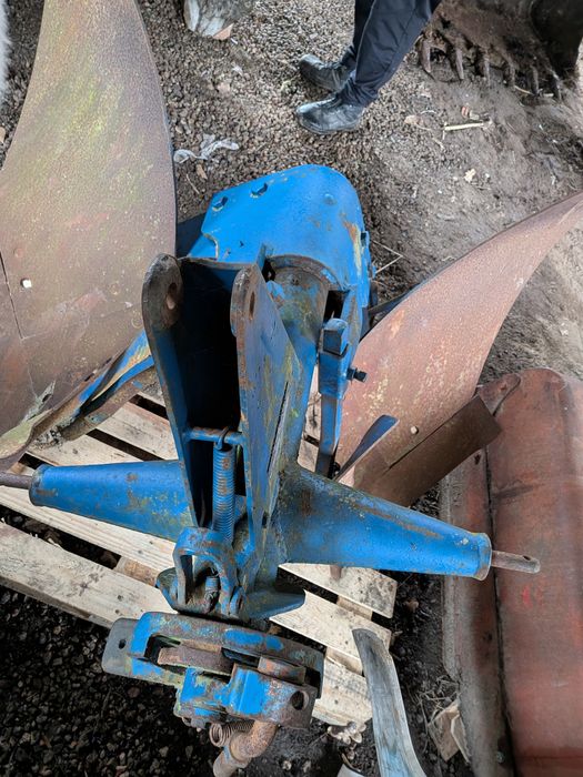 Arado trator agrícola