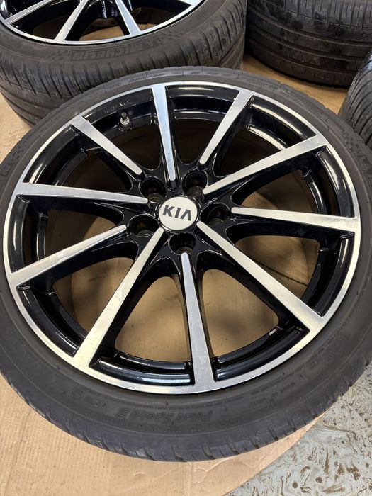 Koła aluminiowe 5x114.3 ET50 18” opony 225/40R18 KIA