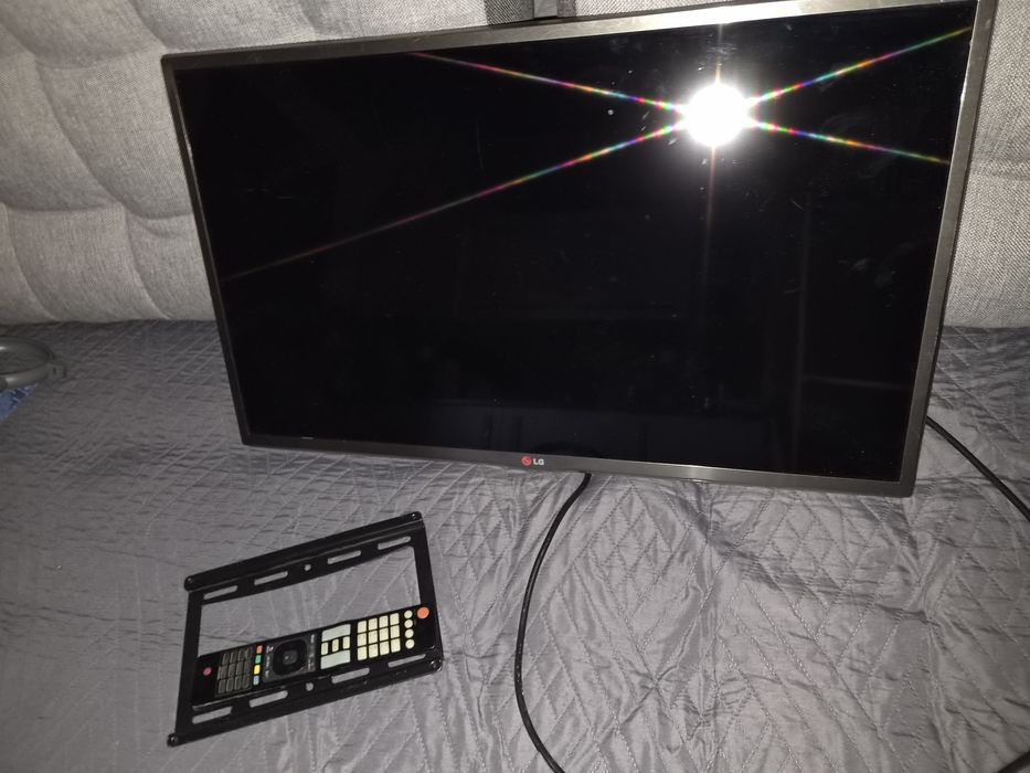 Telewizor 32 cale.