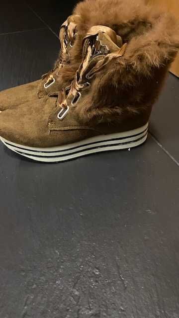 Tenis pelo novos