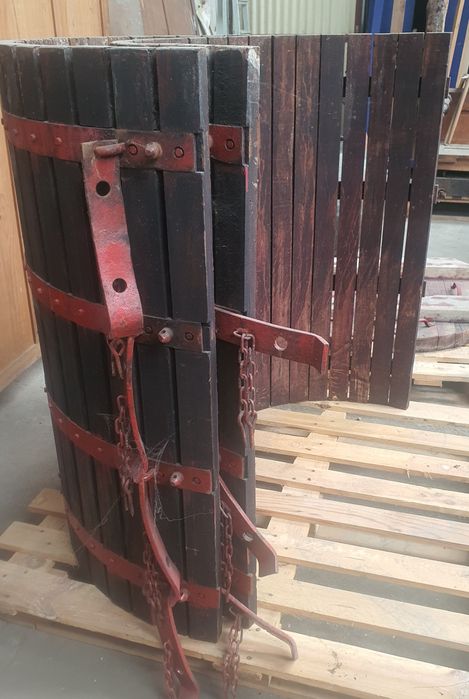 Cincho para vinho em madeira