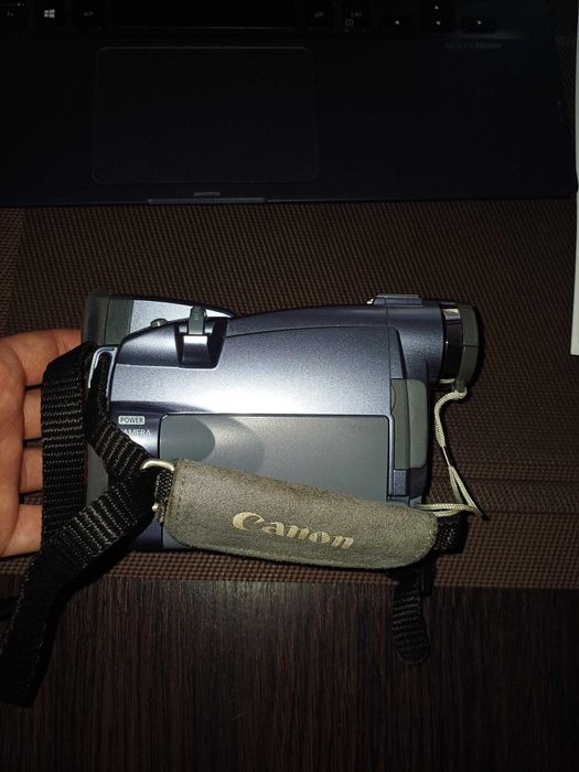 Видеокамера Canon MV700i или на запчасти