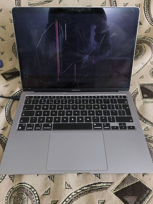 MacBook Air 13 M1 2020 A2337