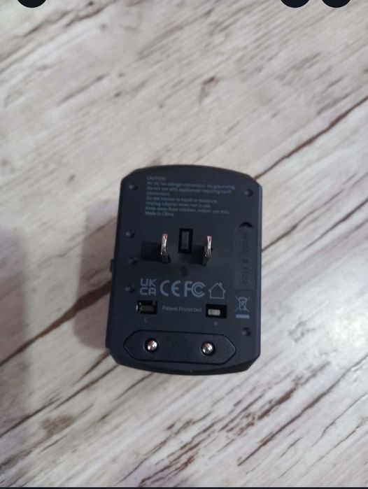 Uniwersalny adapter Tripper