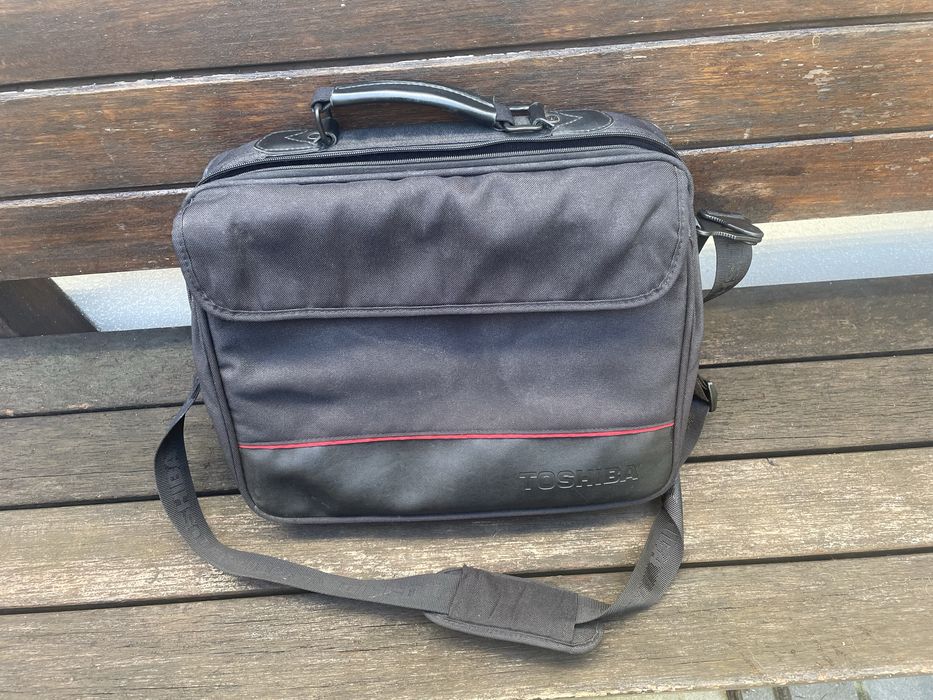 Vendo pasta portatil Toshiba