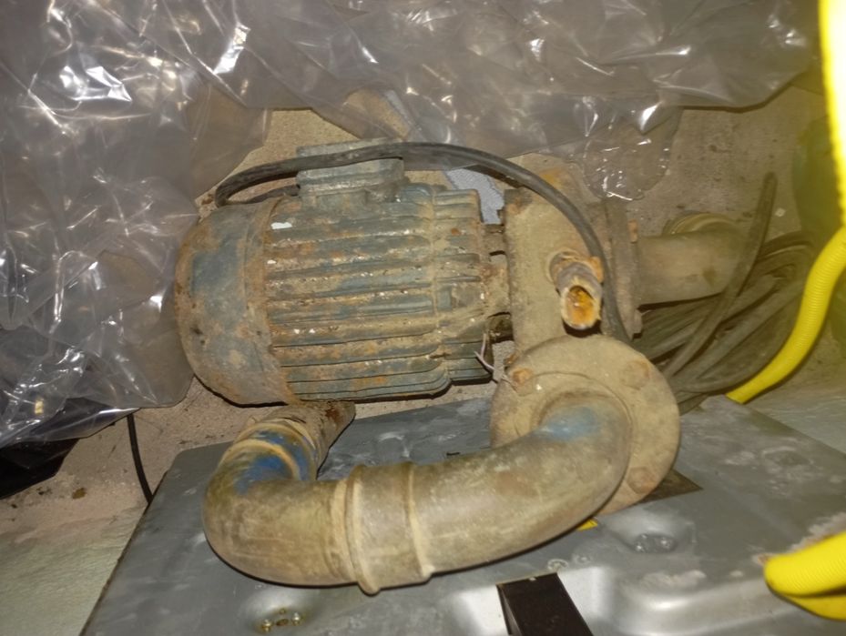Motor trifásico de rega