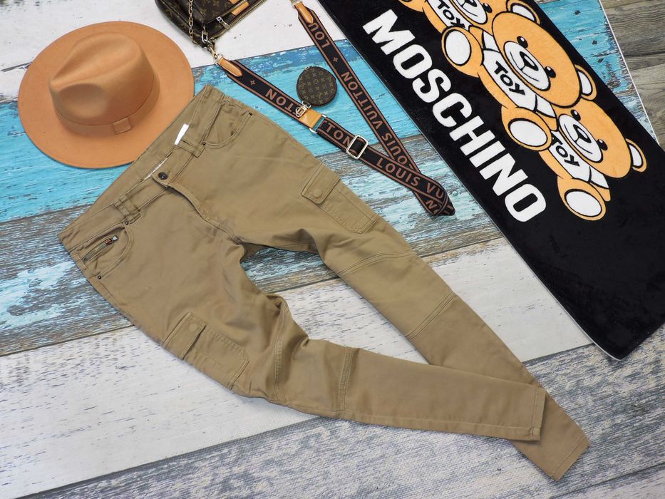 C&A Spodnie bojóweczki beż kieszonki 42