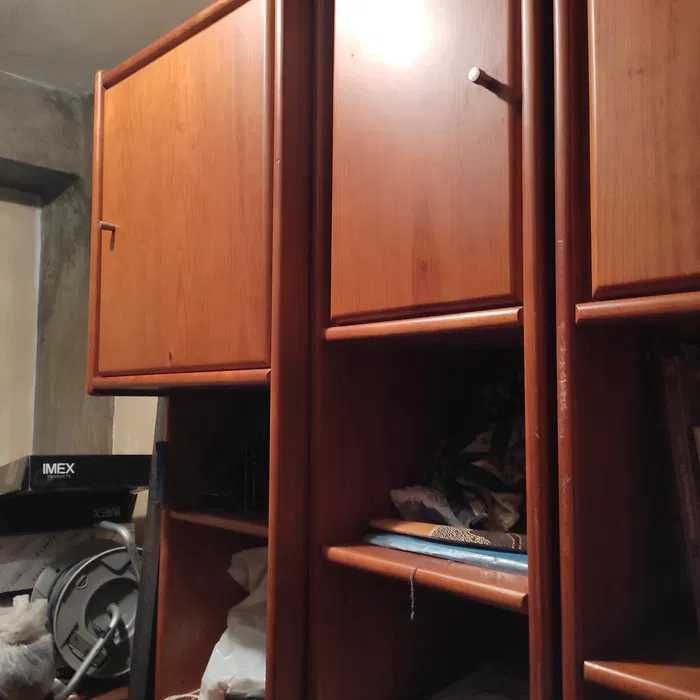 Estante em pinho maciço com três módulos