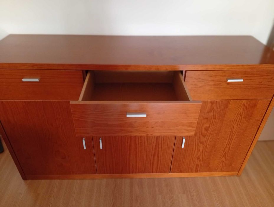 Aparador em pinho mel - 92 X 1,60 X 45