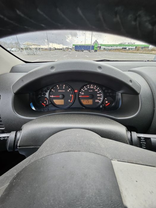 Sprzedam Nissan Navara