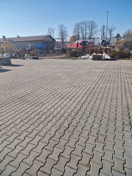 Maszynowe układanie kostki, przemysłowe układanie