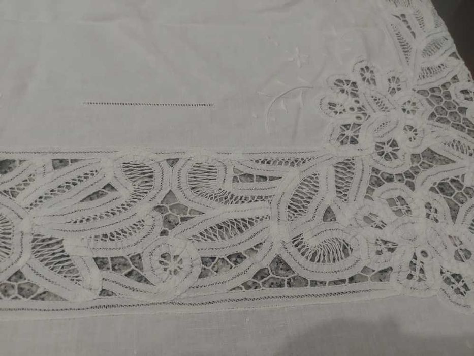 Toalha de Mesa Branca Retangular