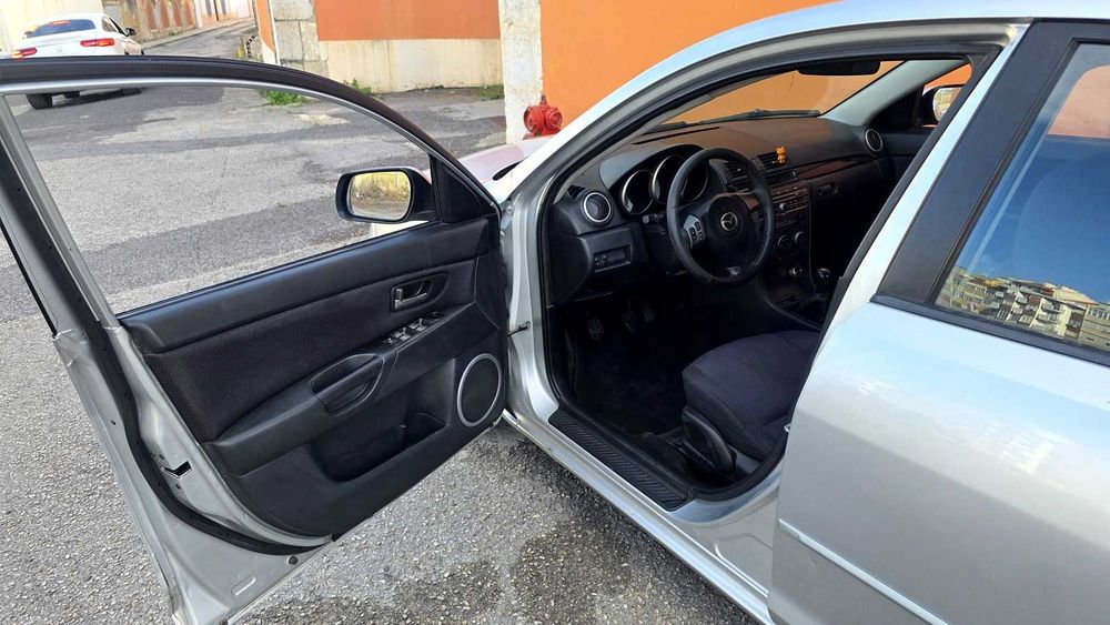 Mazda 3 Sedan 1.6 MZ-CD Exclusive 109 cv | 2008 | Quase 2.500 € investidos