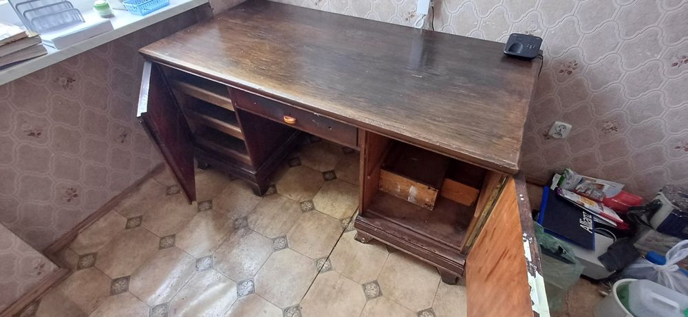 Biurko poniemieckie.