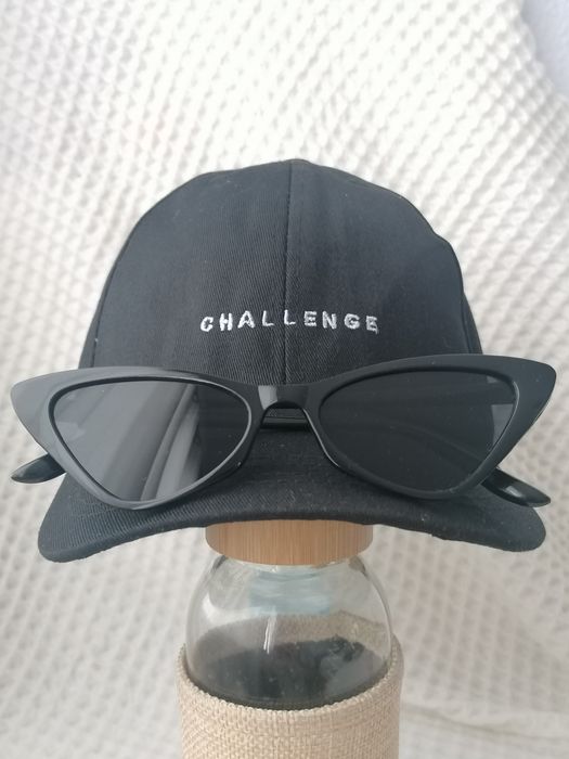 Óculos de sol em várias cores