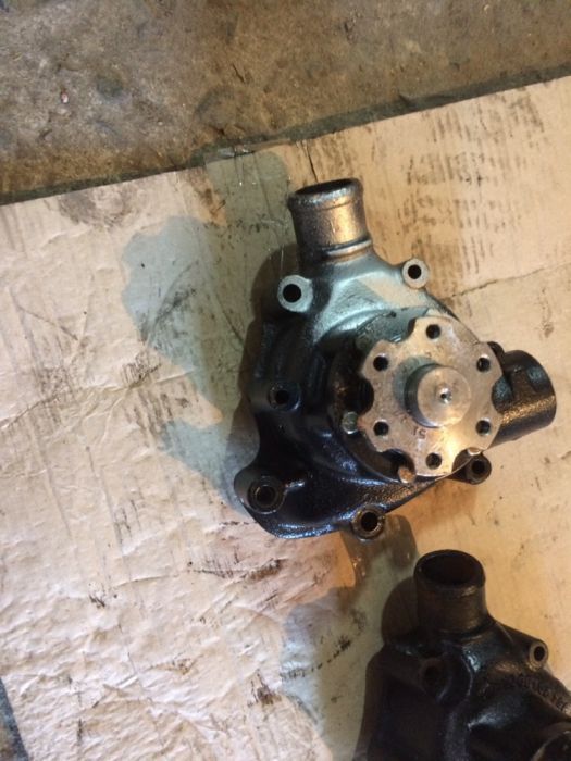 Помпа водяная Mercedes 609, 611, 709, 711, 809, 811, 814, 817, 1117...