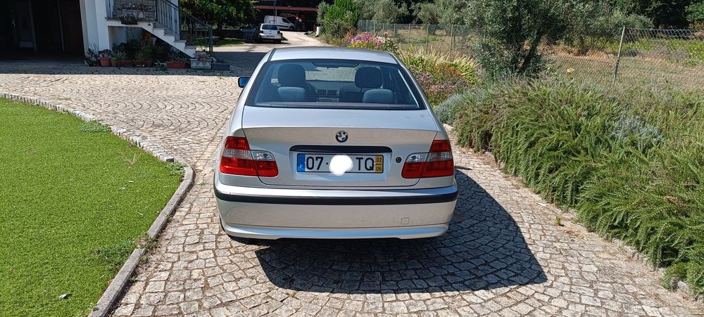 BMW 320 — fotografia 6