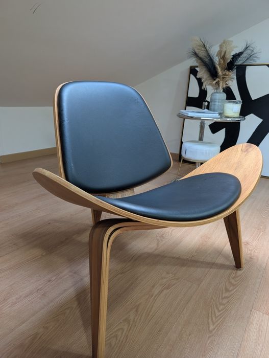 Poltrona shell nogueira