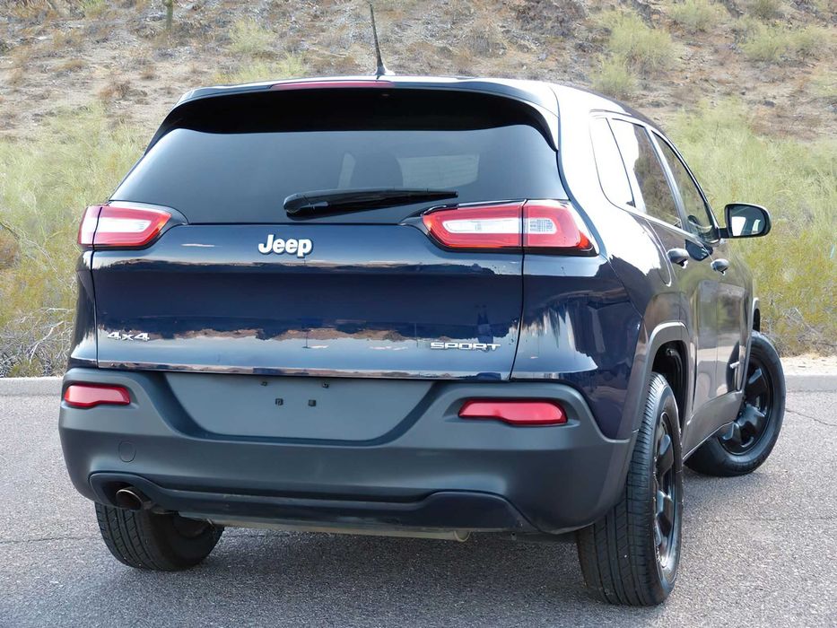 Jeep Cherokee      2016
